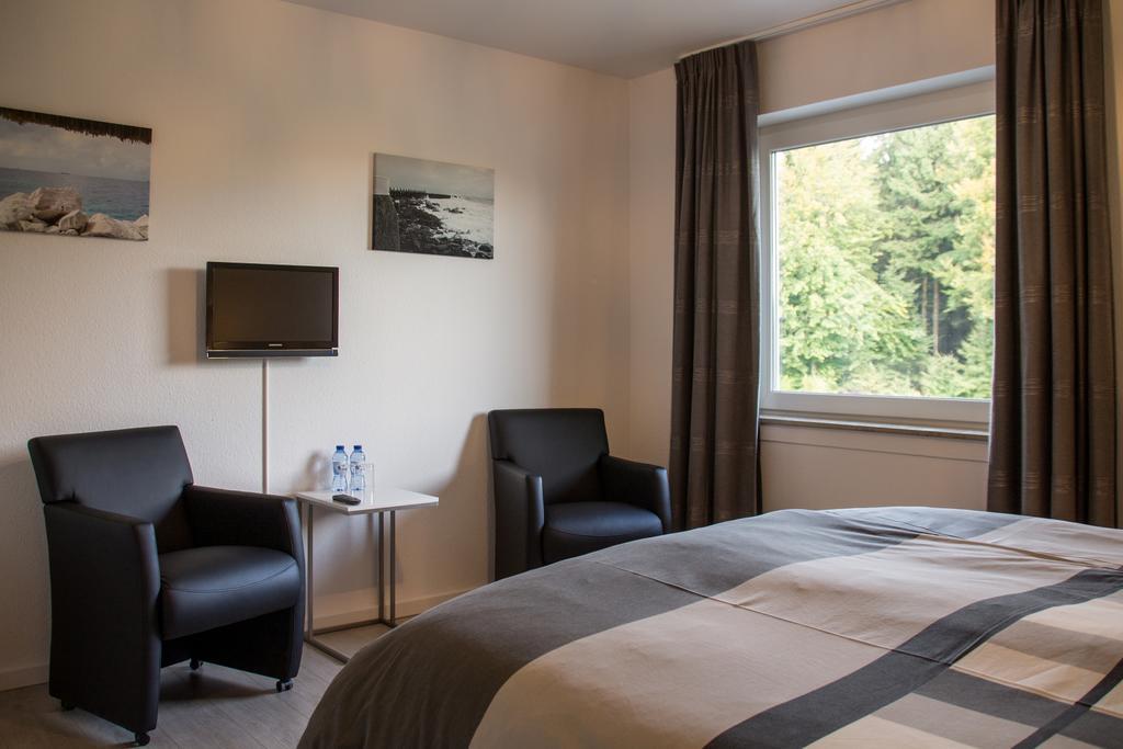 Landhaus Eifelsicht Hellenthal Zimmer foto